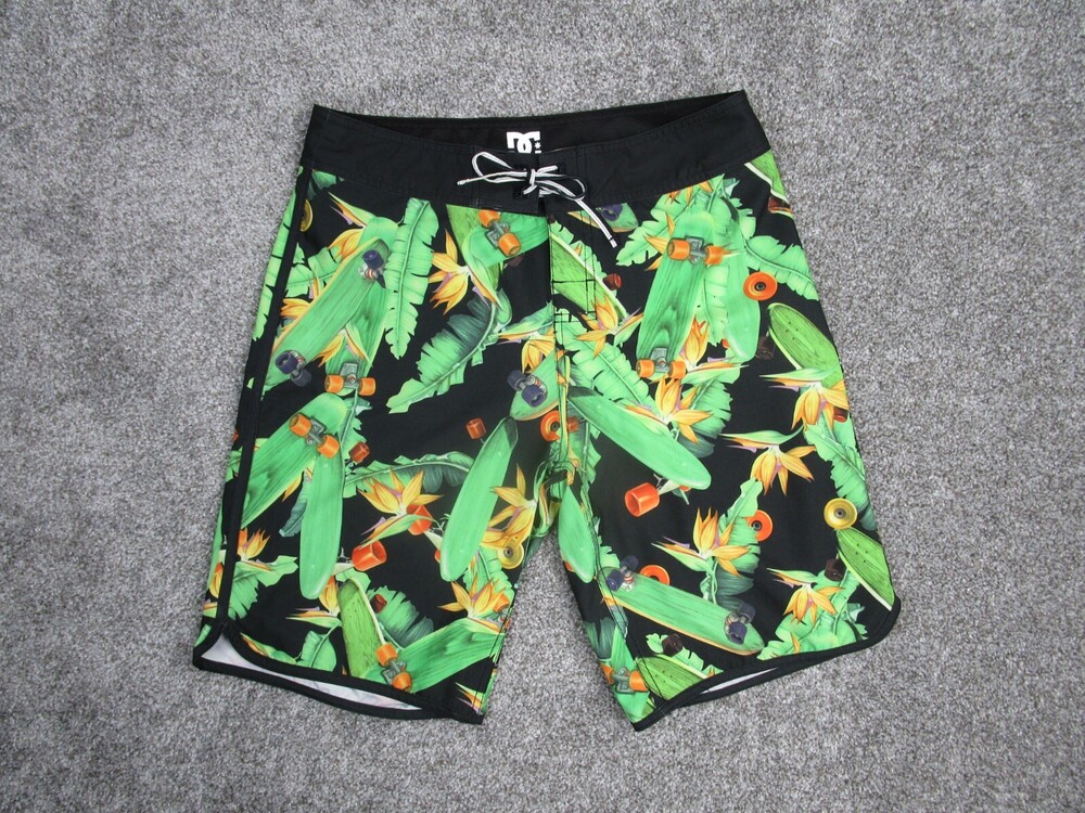DC Shorts Mens 30 Green Skateboard Surf Tropical Bird of Paradise Boardshorts